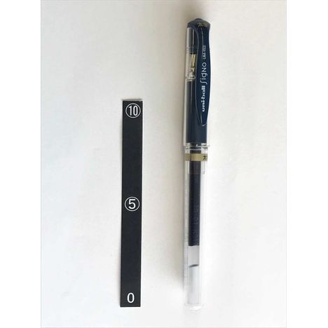 三菱青黒キャップボールペン太字１．０の画像